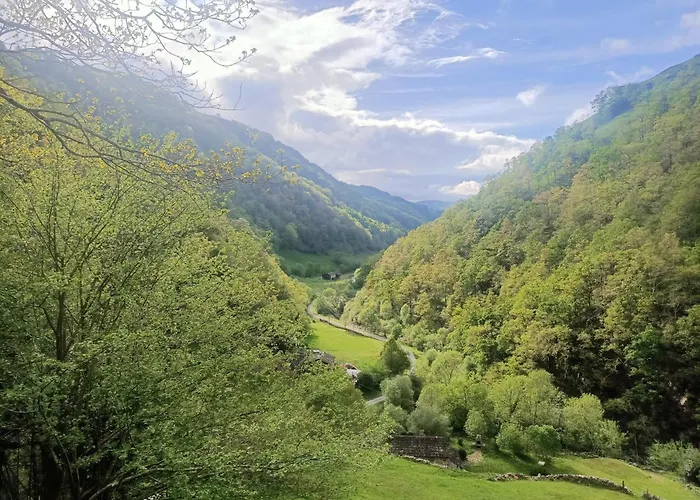 Hébergement de vacances La Mirador De Valles Pasiegos *